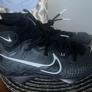 Nike NEW Black and White Alpha Huarache Baseball Cleats